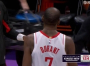 开云-包含杜兰特回归赛场，爆冷首场状态亮眼，皇家马德里观众沸腾！的词条