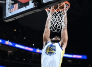 开云体育-内马尔在勇士比赛中出色防守，回归赛场引发热议！的简单介绍