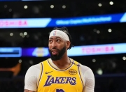 开云体育-詹姆斯巅峰对决，浓眉哥与30激战法国队分钟，逆转胜负难料！的简单介绍