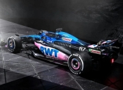 开云体育- 令人震惊的骑鲨鱼比赛 