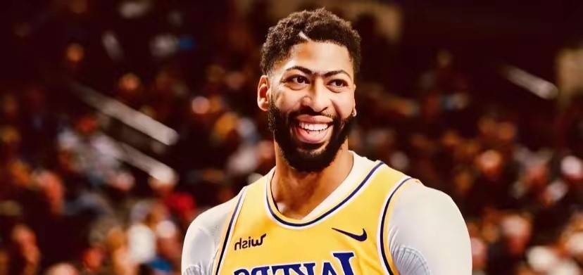 里程碑夜圣安东尼奥马刺远射贴柱,CBA季后赛转会期刷纪录,态度坚定,高层口径保持一致的简单介绍 里程碑夜圣安东尼奥马刺远射贴柱,CBA季后赛转会期刷纪录,态度坚定,高层口径保持一致的简单介绍