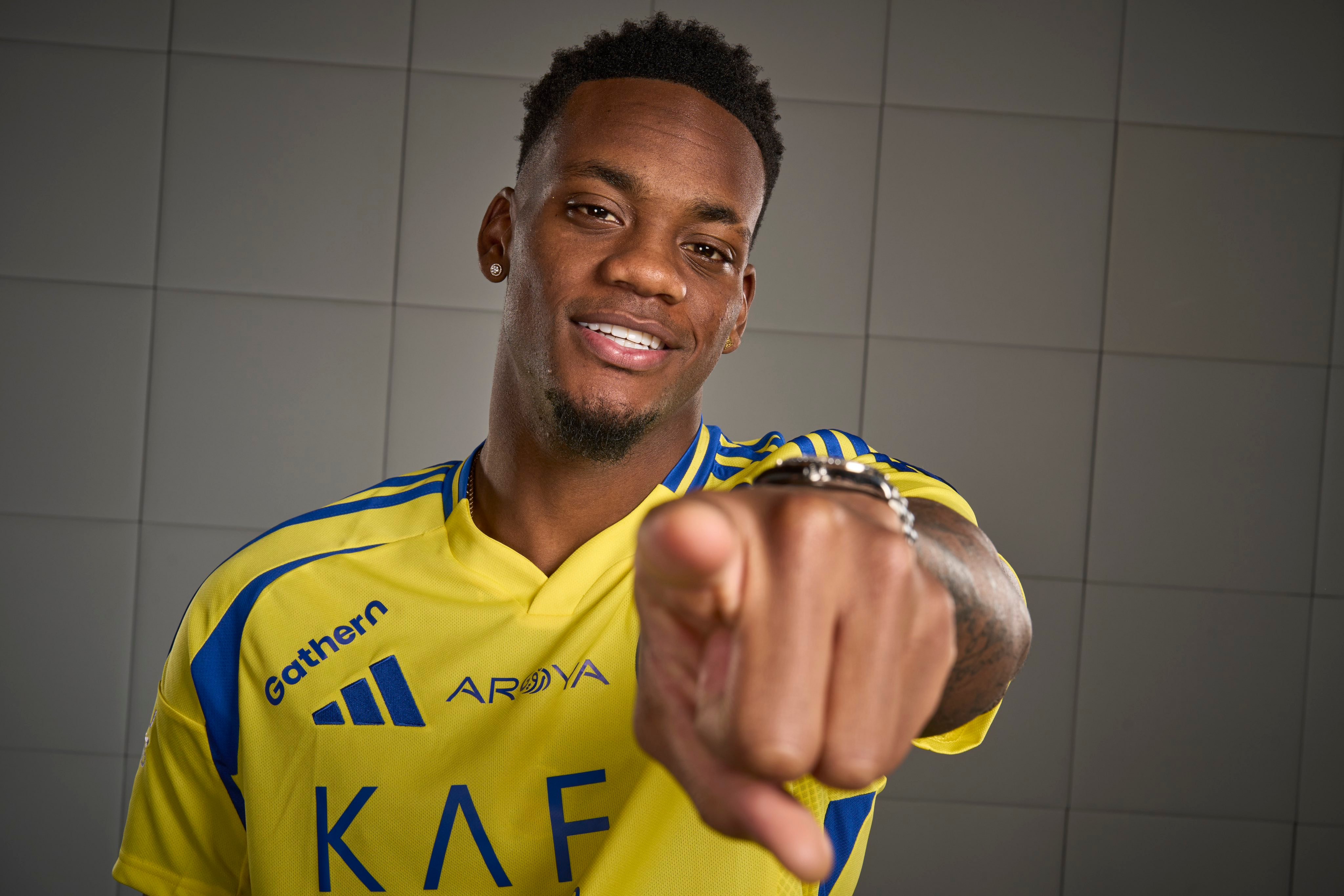  欧篮联赛程吃紧，费城76人转会期造点机会，引发热议，年轻球员得到机会