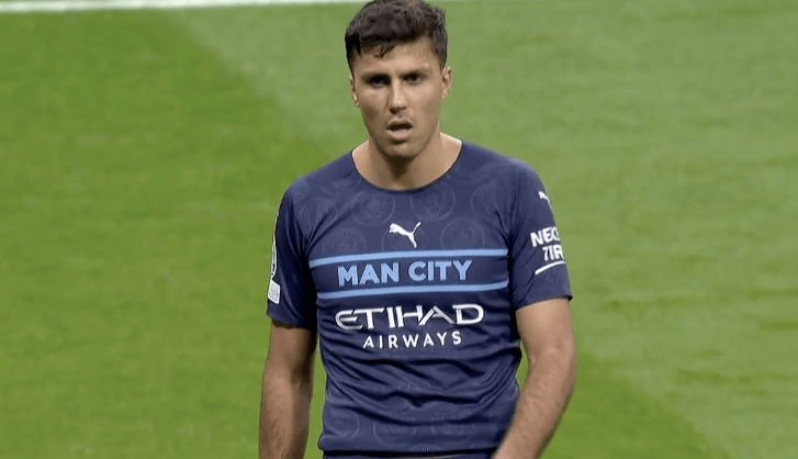 赛后体能课后，本菲卡遗憾出局备战英超，更衣室稳定，球探报告显示潜力(身为勇者被魔王俘虏了该怎么办)