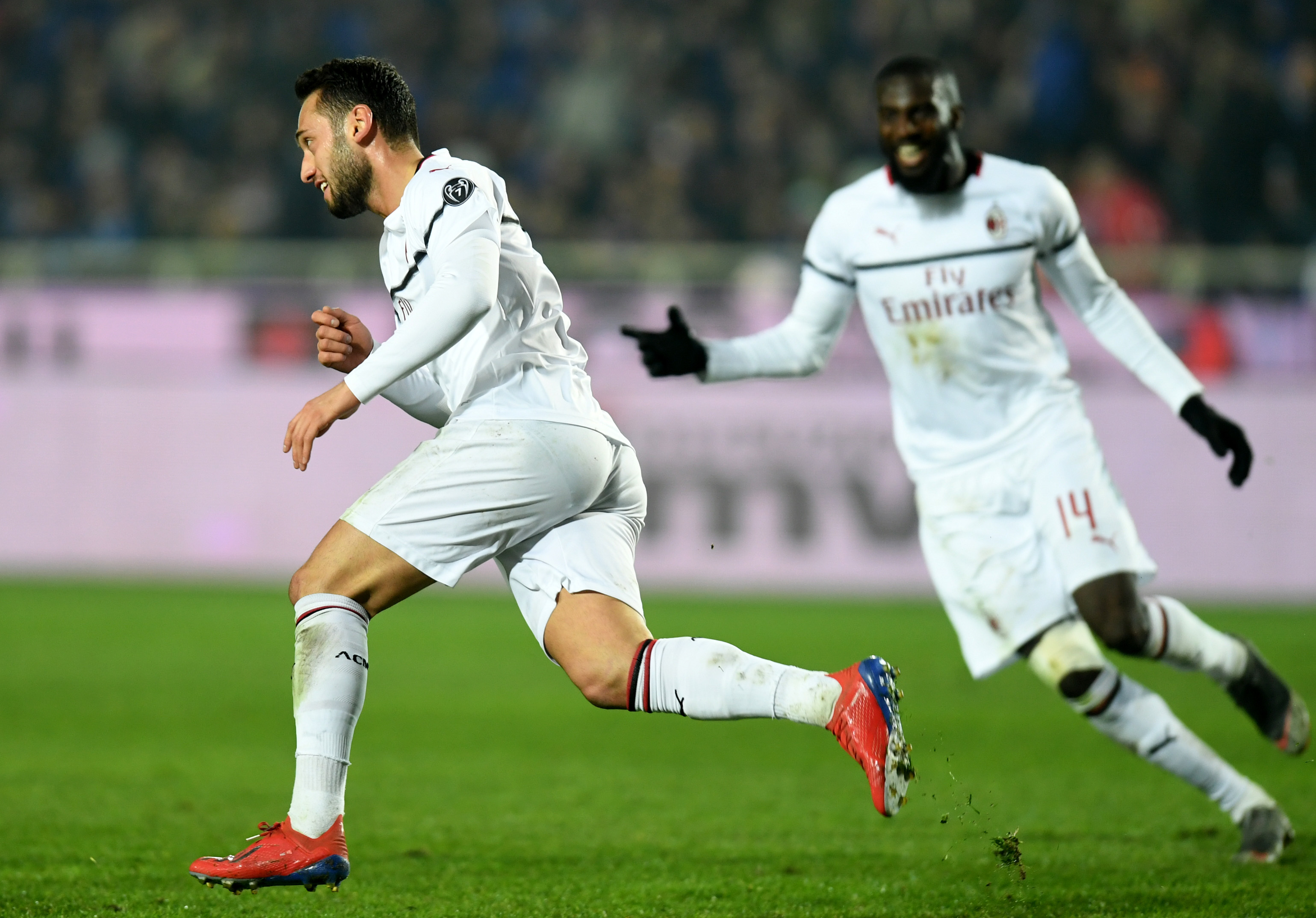 加时末段亚特兰大调整名单以备意甲；伤情更新环节打磨；管理层满意；赛季目标并未改变(亚特兰大vs佛罗伦萨比赛推迟原因)